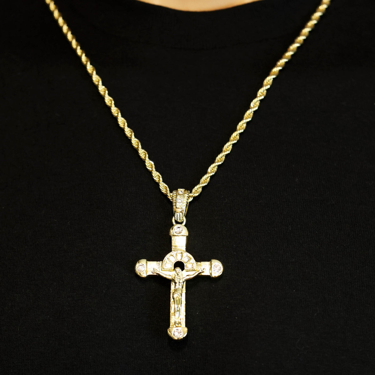 Halo Cross Iced Jesus Pendant CZ 14k Gold Rope Chain for Men