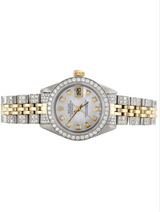 Rolex DateJust 2.6 CT. Ladies Watch! w/ box