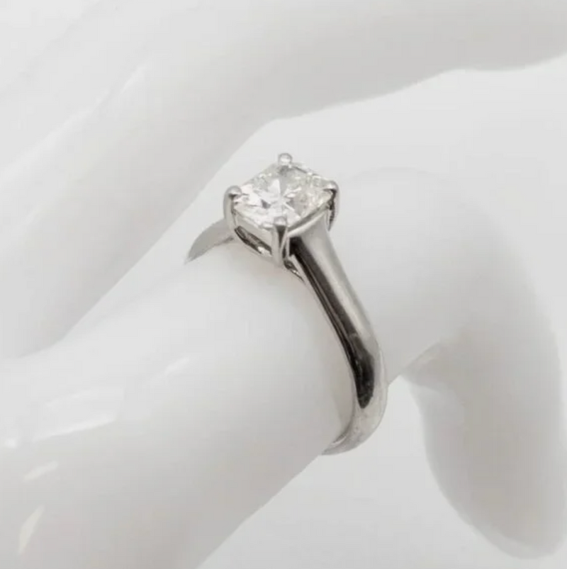 MINT! TIFFANY AND CO VVS 1CT++ PLATINUM WEDDING RING WITH BOX AND PAPER!!