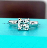 MINT! TIFFANY AND CO VVS 1CT++ PLATINUM WEDDING RING WITH BOX AND PAPER!!