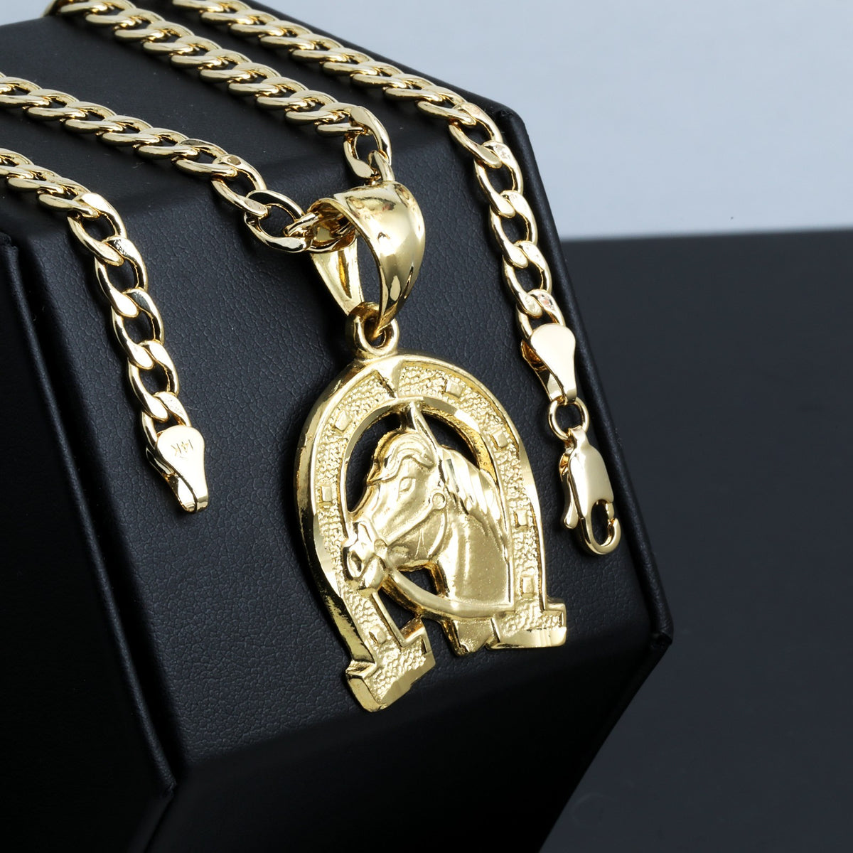 Horseshoe Pendant 14k Gold 5mm 20" Cuban Link Necklace Choker Chain