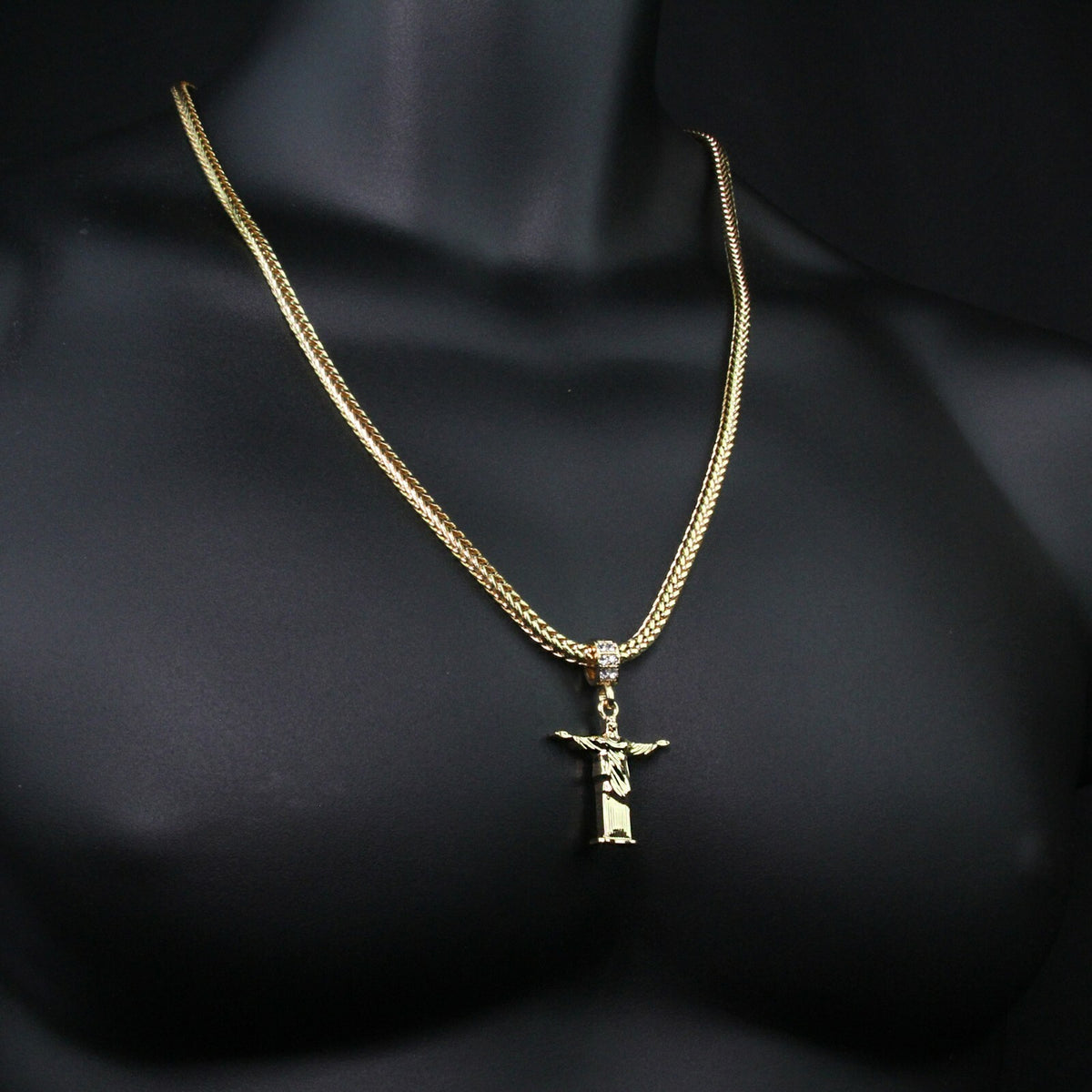 14k Gold Redeemer Jesus Pendant CZ 24" Franco Chain