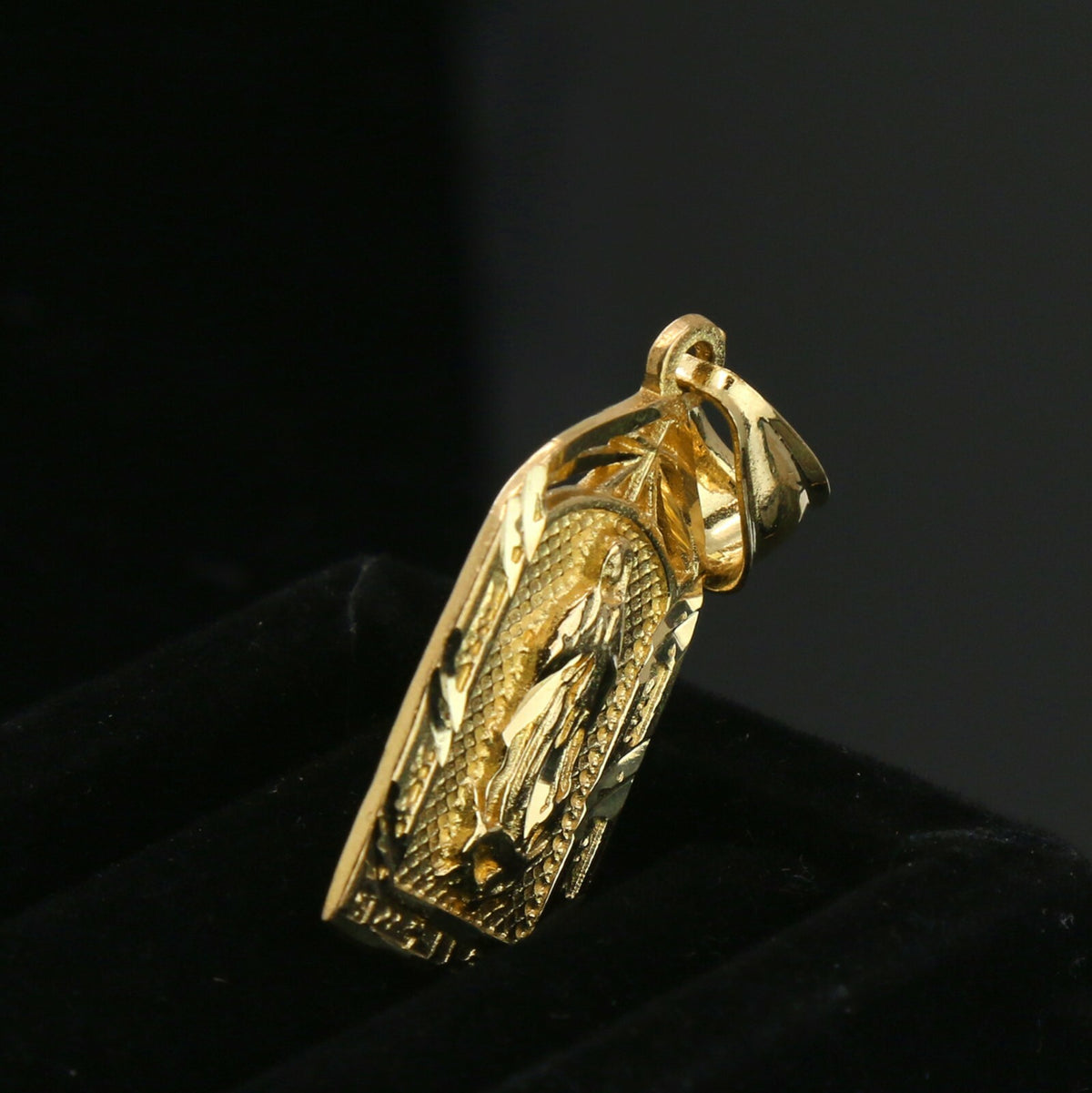 Virgin Mary Temple 14k Gold Pendant 24" Figaro Choker Chain